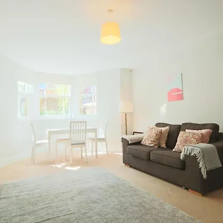 Apartman Lovely Alma Vale One Bedroom Flat Bristol