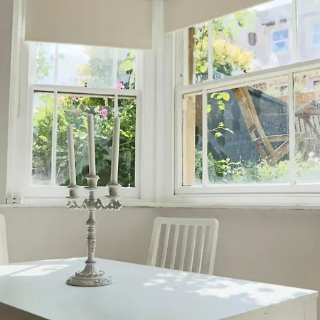 Lovely Alma Vale One Bedroom Flat *